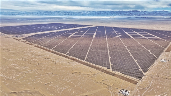 圖為光伏發電現場。
